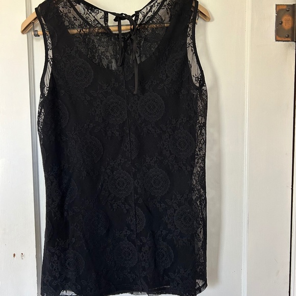 CAbi " Date Night" Black Floral Lace Sheath  Lined Sleeveless Cami Tank Blouse - Picture 3 of 12